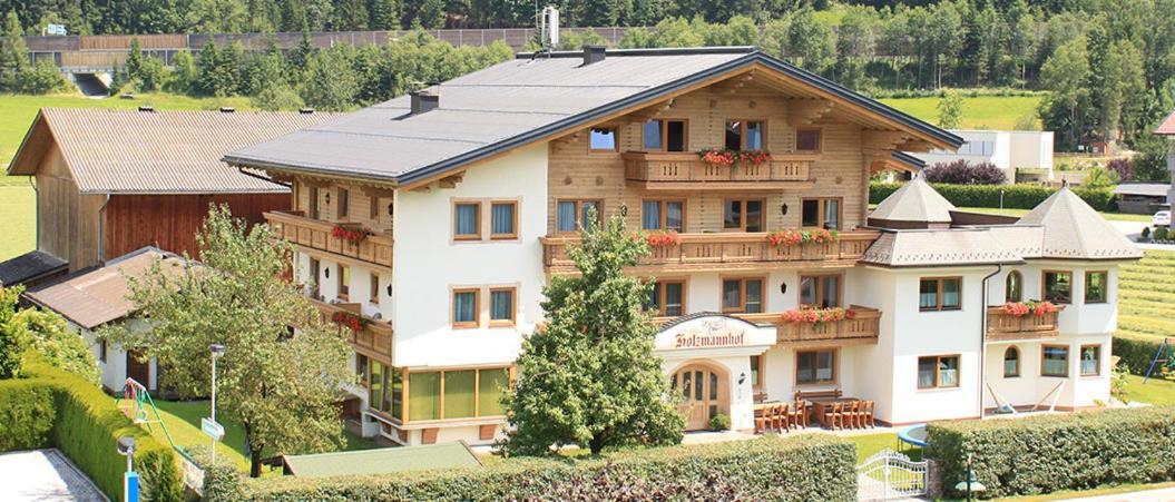 Aparthotel Holzmannhof Flachau Exterior foto